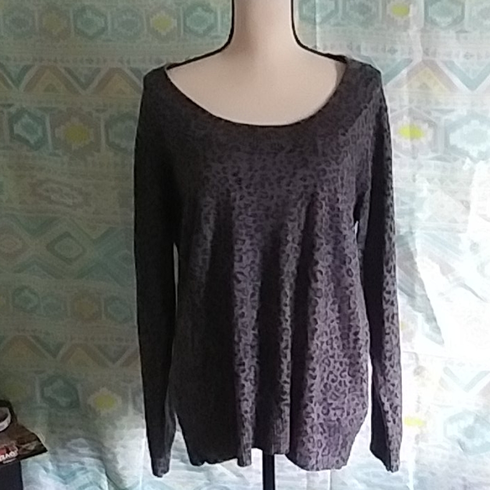Calvin Klein Black/Grey Leopard Print Sweater XL
